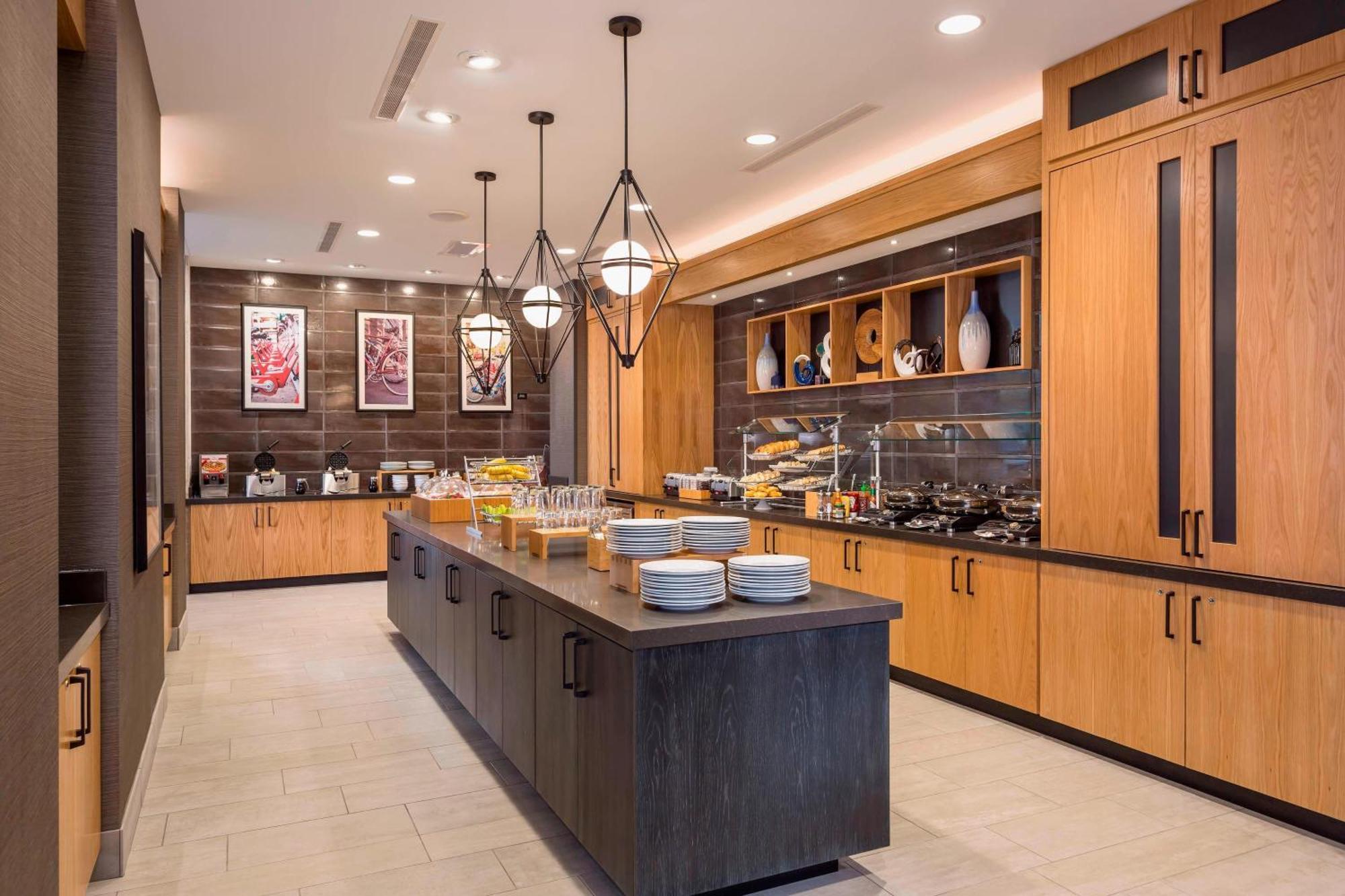 Springhill Suites Madison Bagian luar foto