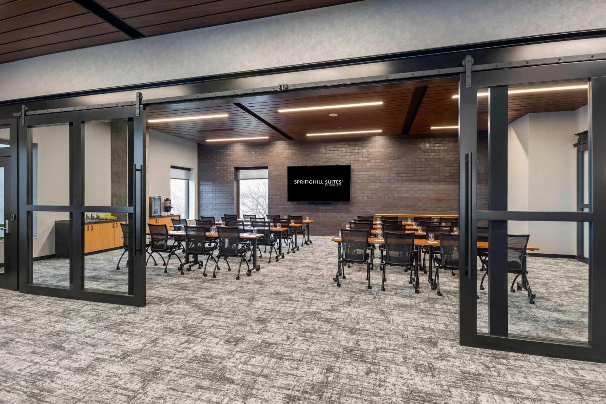 Springhill Suites Madison Bagian luar foto